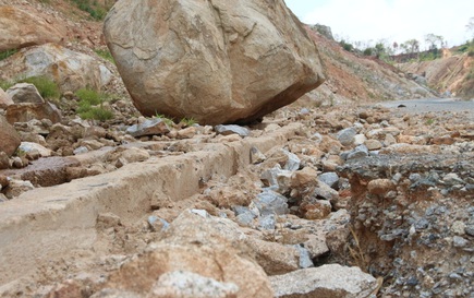 Làm đường 540 tỉ chẳng mấy người đi nhưng năm nào cũng tốn tiền tu sửa