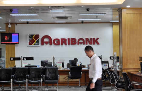 Agribank dừng ưu tiên tuyển con cán bộ