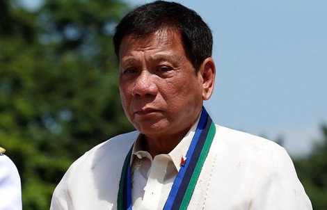 Tổng thống Philippines đòi giết người nghiện ma túy