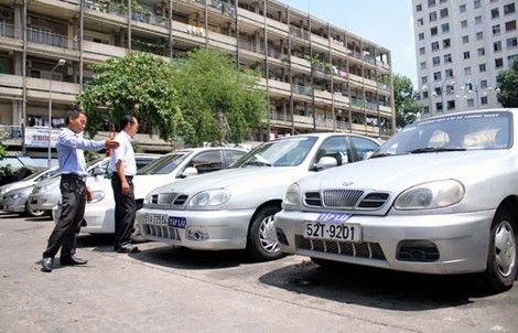 Mạnh tay triệt giấy phép con