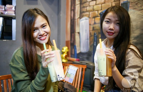 Trà sữa 2 ngăn đang khiến giới trẻ Sài Gòn điên đảo