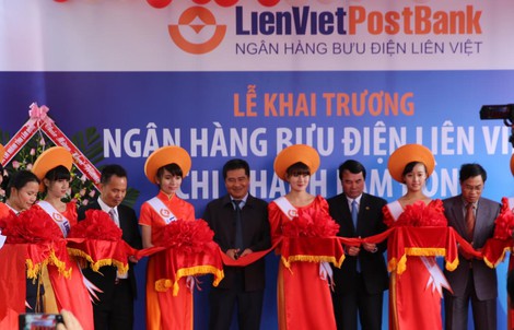 LienVietPostBank và FNCE ký kết thỏa thuận hợp tác đào tạo
