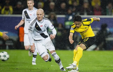 Dortmund tạo cơn mưa bàn thắng lịch sử ở Champions League