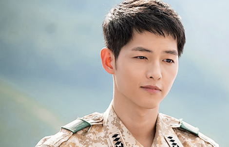 "Đại úy" Song Joong Ki quyền lực nhất showbiz Hàn