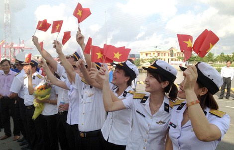 C.P. Việt Nam tham gia "Hành trình tuổi trẻ vì biển đảo"