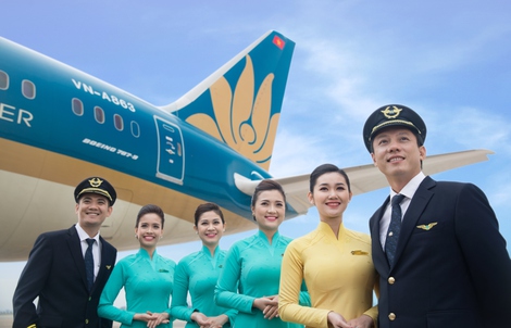 Vietnam Airlines chính thức lên sàn, giá tăng kịch trần