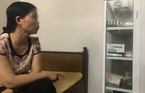 Đình chỉ công tác y sĩ vụ hàng loạt trẻ bị sùi mào gà
