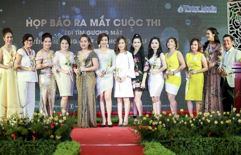 Thí sinh Nữ hoàng golf 2017 họp báo tố mình bị lừa