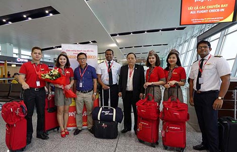 Vietjet chào mừng chuyến bay đầu tiên Hà Nội - Siem Reap