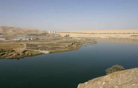 Thất thủ ở Mosul, các tay súng IS đồng loạt nhảy sông