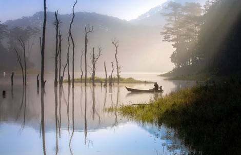 "Mục sở thị" hồ nước đẹp hàng đầu tại miền Nam Việt Nam