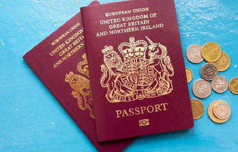 Vì sao hộ chiếu các nước được thiết kế giống nhau?