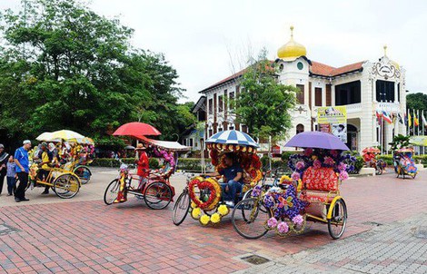 Những chiếc xích lô du lịch độc đáo tại Malacca