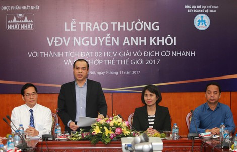 Dược phẩm Nhất Nhất trao thưởng 69 triệu đồng cho Nguyễn Anh Khôi