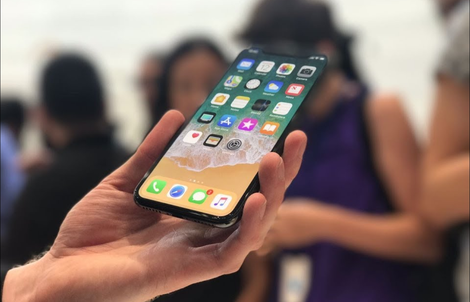 Đừng trách iPhone ngày càng đắt!