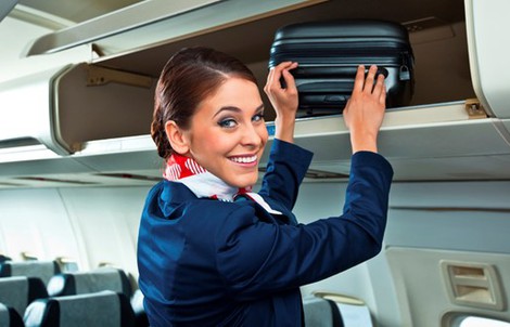 8 bí ẩn sau nụ cười chào đón của tiếp viên hàng không