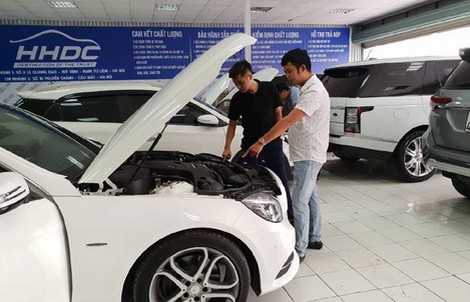 Ô tô cũ bất ngờ "sốt giá" trở lại tại thị trường Hà Nội