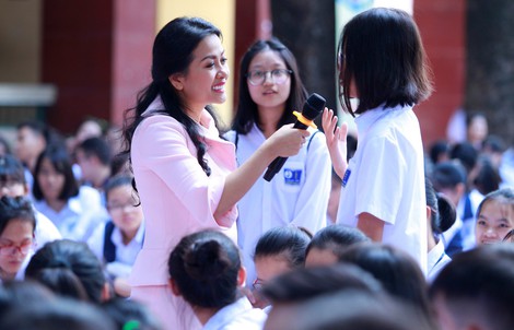 Doanh nhân Trần Uyên Phương: “Hãy dám mơ lớn và quyết tâm thực hiện ước mơ ấy”