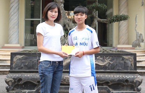 Cựu “hoa khôi” bóng đá làm cầu nối sẻ chia