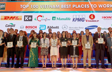 Manulife Việt Nam là nơi làm việc tốt nhất ngành bảo hiểm năm 2017