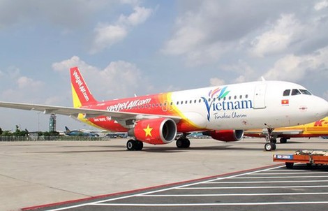 Từ 1-4: Vietjet tăng phí đổi tên hành khách đi máy bay