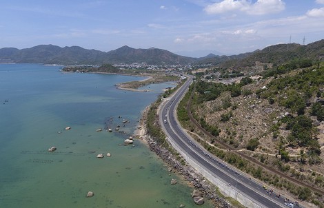 Nguyễn Đắc Thời "xé" áo vàng