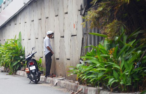 Bêu tên người tiểu bậy: Nhiều tranh luận