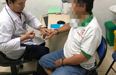 Mục xương do dùng thuốc sai cách