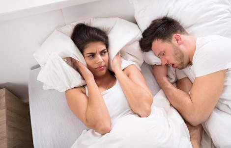 Ngáy khi ngủ: Coi chừng bệnh gút!