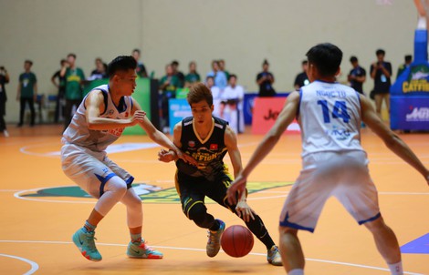 Vòng chung kết VBA 2018: Cantho Catfish tạm dẫn Hanoi Buffaloes