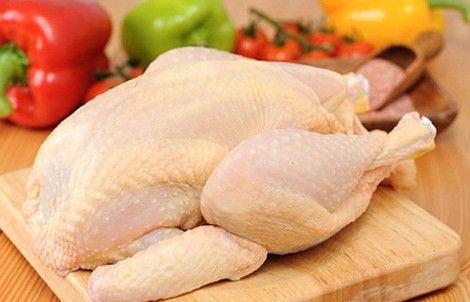 Vì sao một số bộ phận trên cơ thể gà lại không nên ăn?
