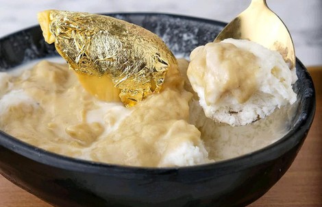 Món sầu riêng dát vàng 24k sang chảnh bậc nhất Singapore