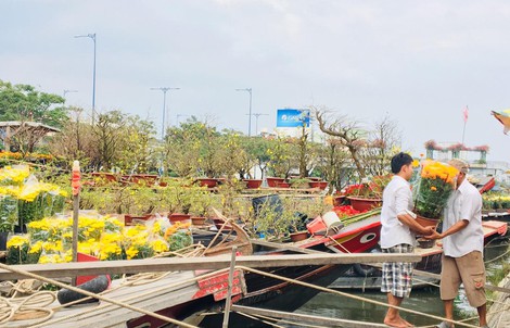 Nghe những hoài niệm trên Bến Bình Đông