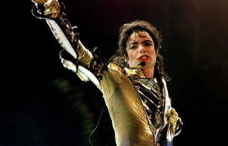Bảo vệ hình ảnh Michael Jackson, khởi kiện đòi... 1USD
