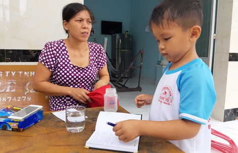 Gặp lại bé trai bị đâm thấu sọ, được bác sĩ cứu sống thần kỳ