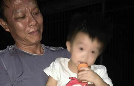 Bỏ bé trai 1 tuổi trước cổng chùa với lời nhắn "xin nuôi cháu hết đời, tôi không vấn vương gì hết"