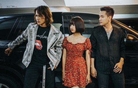 Lou Hoàng soán ngôi top trending YouTube của Mỹ Tâm
