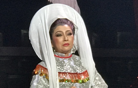 NSƯT Mỹ Hằng thăng hoa với diễn viên trẻ trong "Tiếng trống Mê Linh"