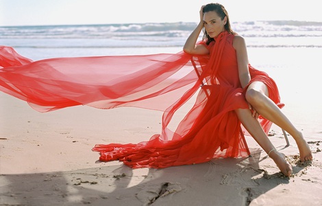 Gal Gadot  bị “ném đá” dữ dội vì phát ngôn gây sốc