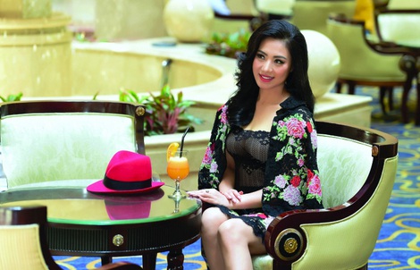 Người trong cuộc nói gì khi đưa Người đẹp du lịch Quảng Bình gặp đối tác để... "học hỏi"?