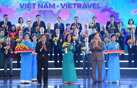 Lần thứ 5 liên tiếp Vietravel vinh dự đón nhận danh hiệu “Thương hiệu quốc gia Việt Nam 2020”