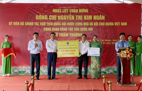 Tập đoàn Dầu khí Việt Nam tham gia đoàn công tác Trung ương về miền Tây Nam bộ