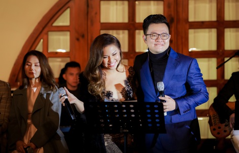 Mất gần 1 tỉ vì covid, chủ nhân bản hit "Hoa nở không màu" quay show không khán giả