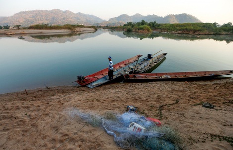 Mỹ: Trung Quốc “thao túng” dòng chảy sông Mekong