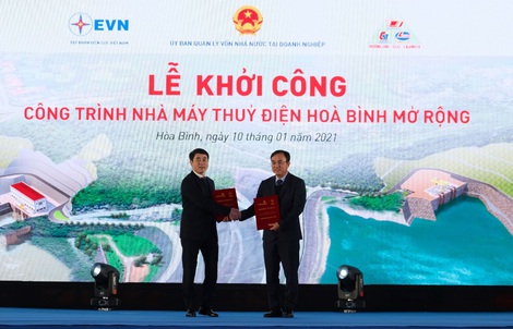 Vietcombank cấp khoản tín dụng 4.000 tỉ đồng tài trợ xây dựng công trình nhà máy thủy điện Hòa Bình mở rộng.