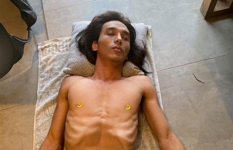 Những soái ca "da bọc xương" xuống dốc nhan sắc không phanh