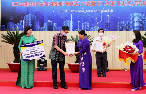 Japfa Việt Nam tặng thiết bị y tế trị giá 6 tỉ đồng cho bệnh viện dã chiến tỉnh Bình Phước