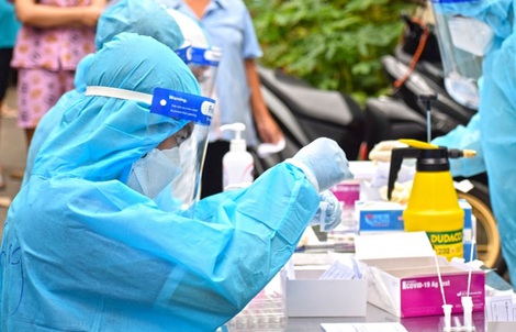 Doanh nghiệp đề nghị đưa test nhanh Covid-19 vào diện bình ổn giá, Bộ Tài chính lên tiếng