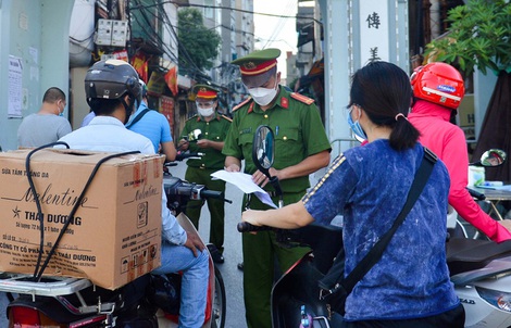KHẨN: Tìm người đến hàng loạt địa điểm là cửa hàng Vinmart, phòng khám, gara ôtô, xe buýt