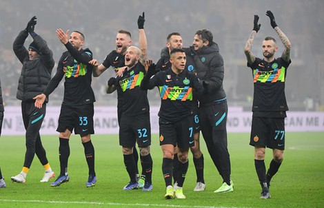 Inter Milan vô địch lượt đi Serie A